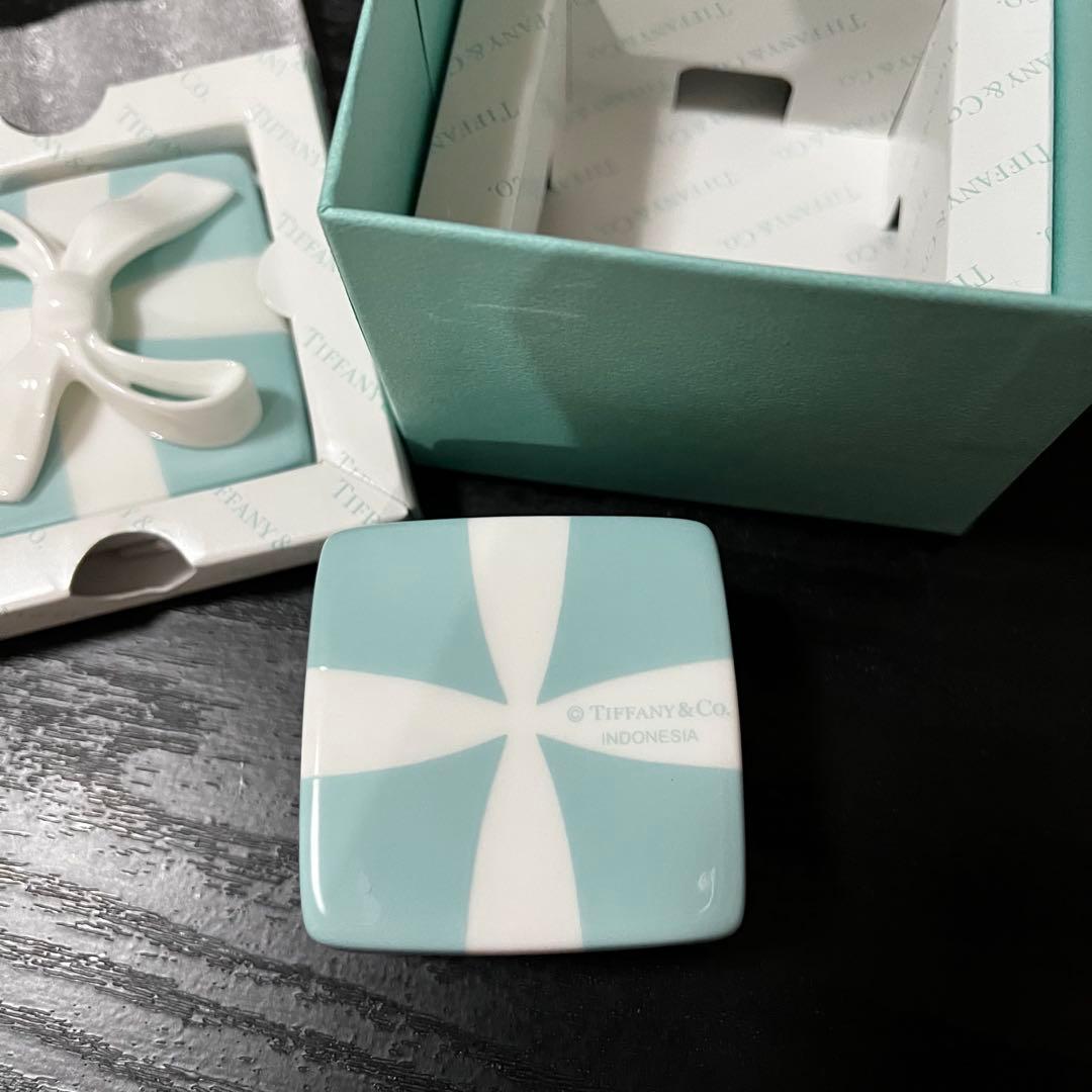 TIFFANY&Co. 陶器のプレゼントボックス型ケース　箱、リボン、紙袋付属