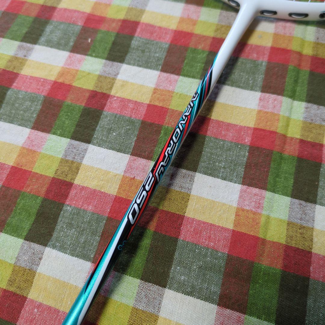 週末割　YONEX　NANORAY 250　バドミントンラケット