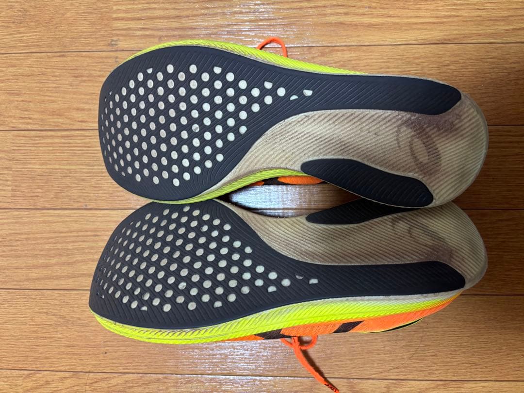 ASICS メタスピードスカイ オレンジ/イエロー