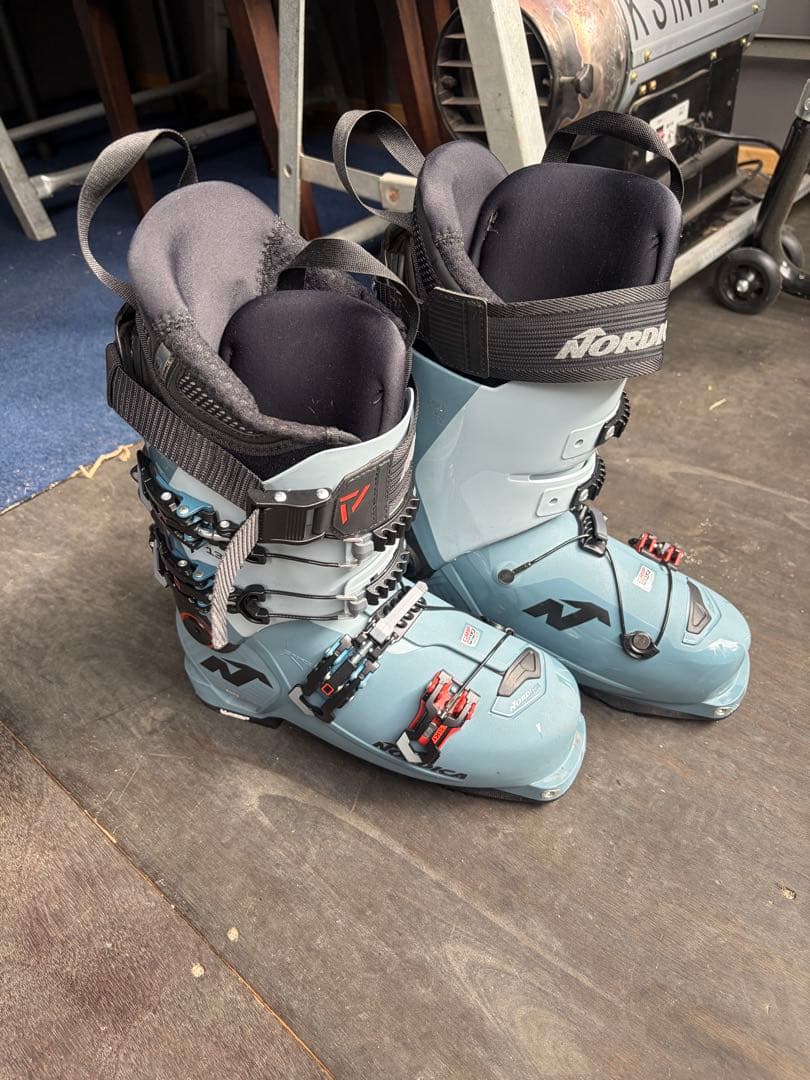 Nordica unlimited lt 130 dynスキー ブーツ