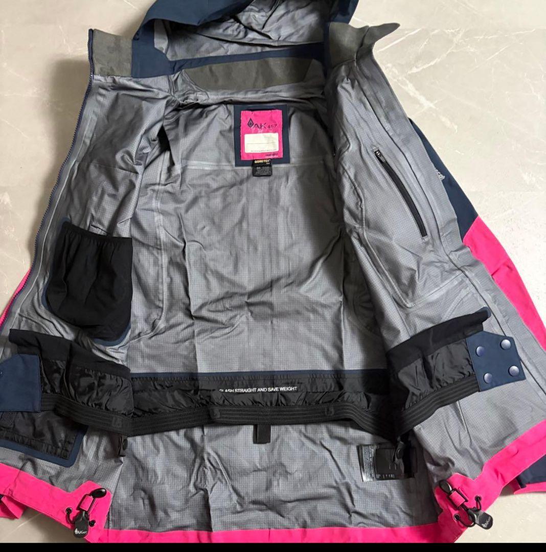 中古品！BURTON AK457 GUIDE GORE-TEX PRO 3L M