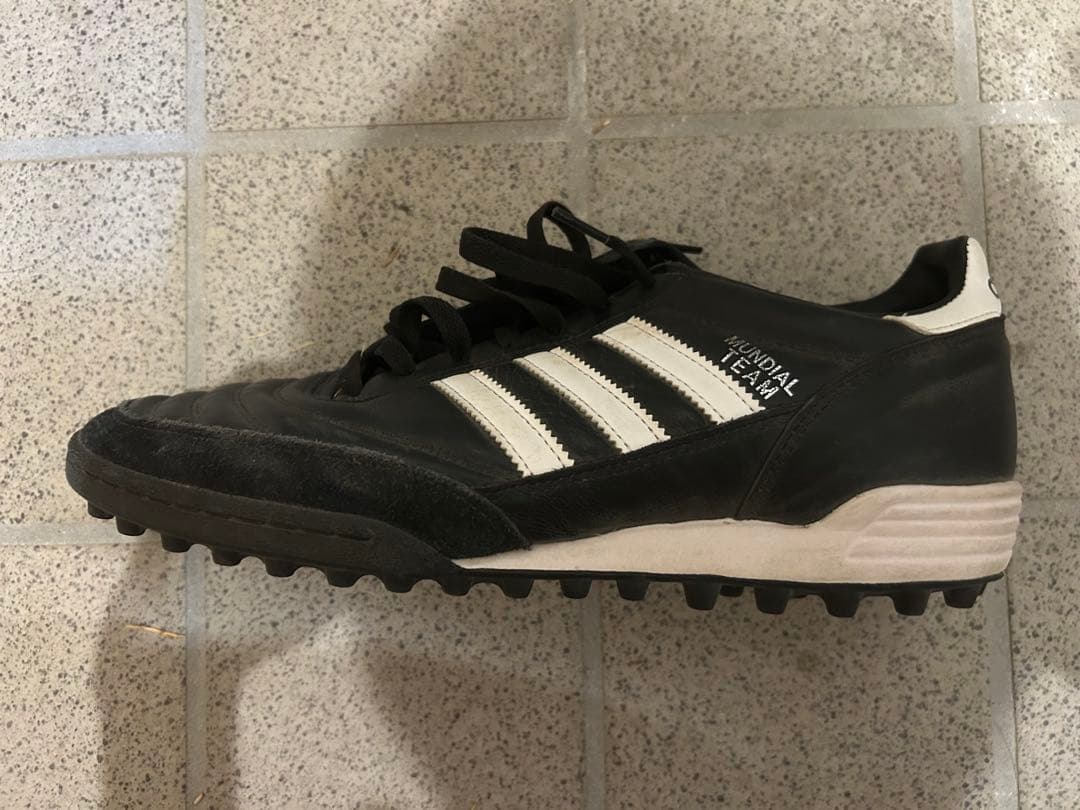 adidasムンディアルチーム28.5㌢