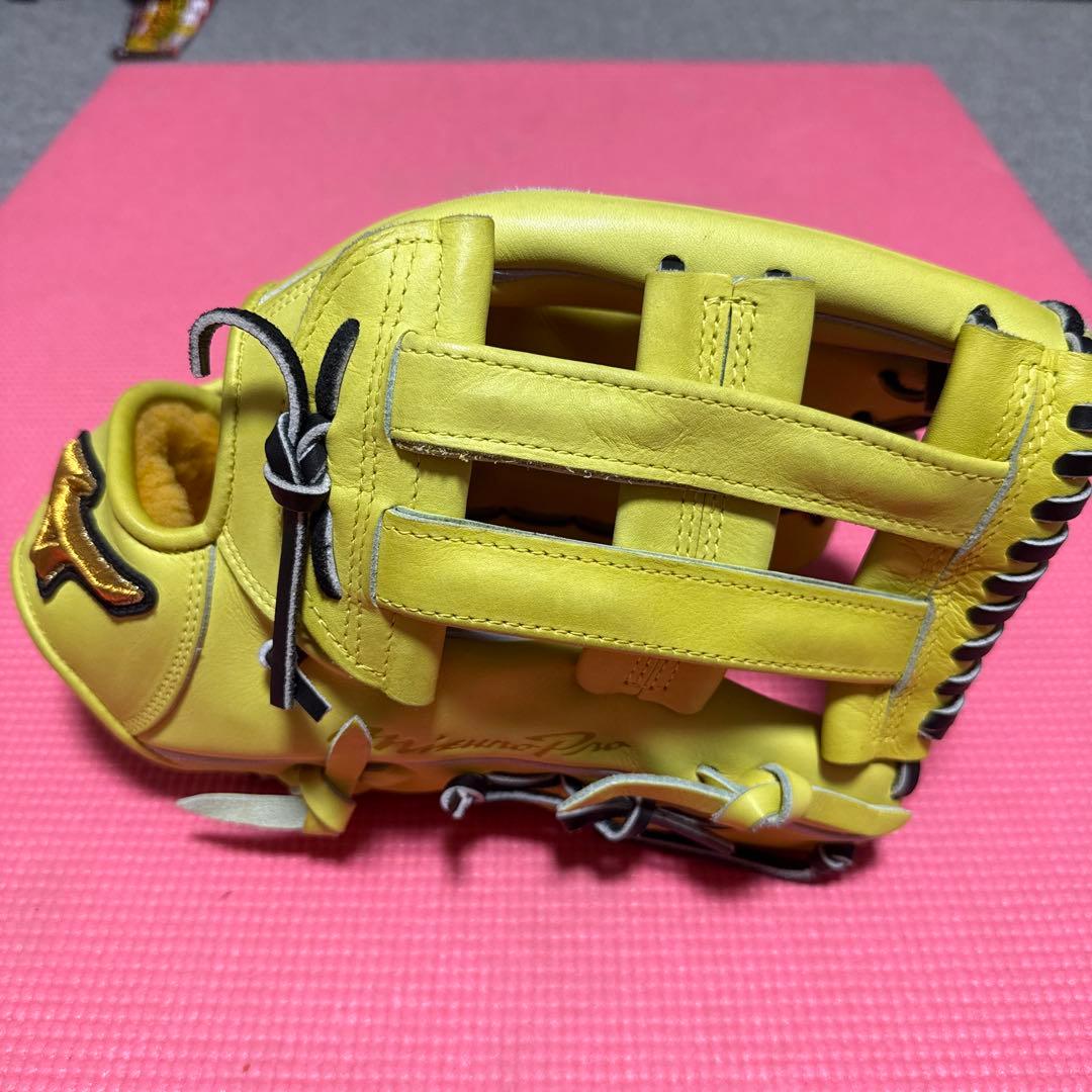 Mizuno Major Quartz イエローグローブ