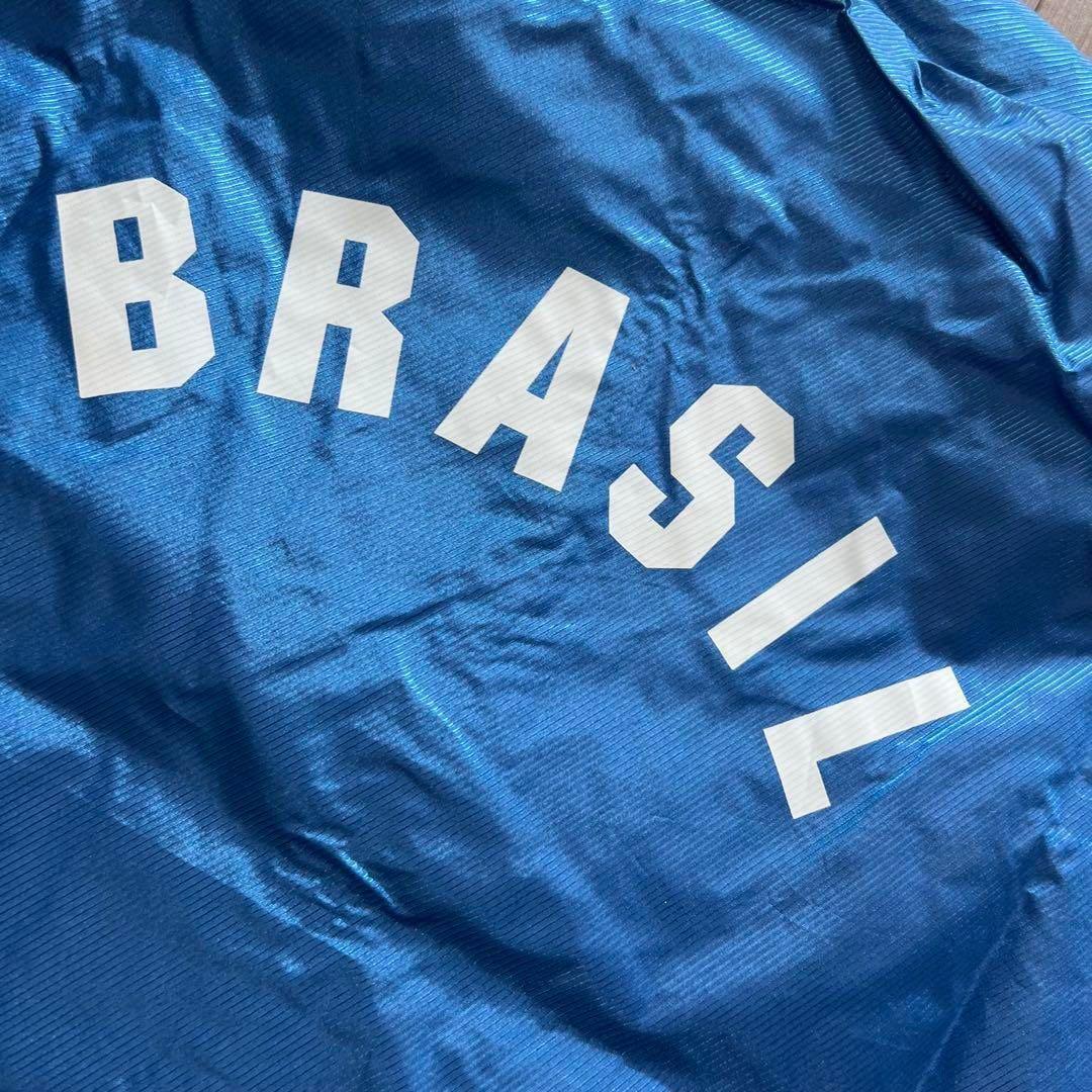 タグ付き　90's UMBRO アンブロ ブラジル代表 ナイロンジャケット