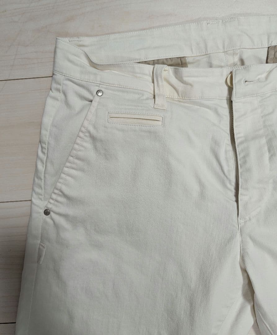 【転居のため値下げ】PEARLY GATES ホワイトパンツ　サイズ4（M）