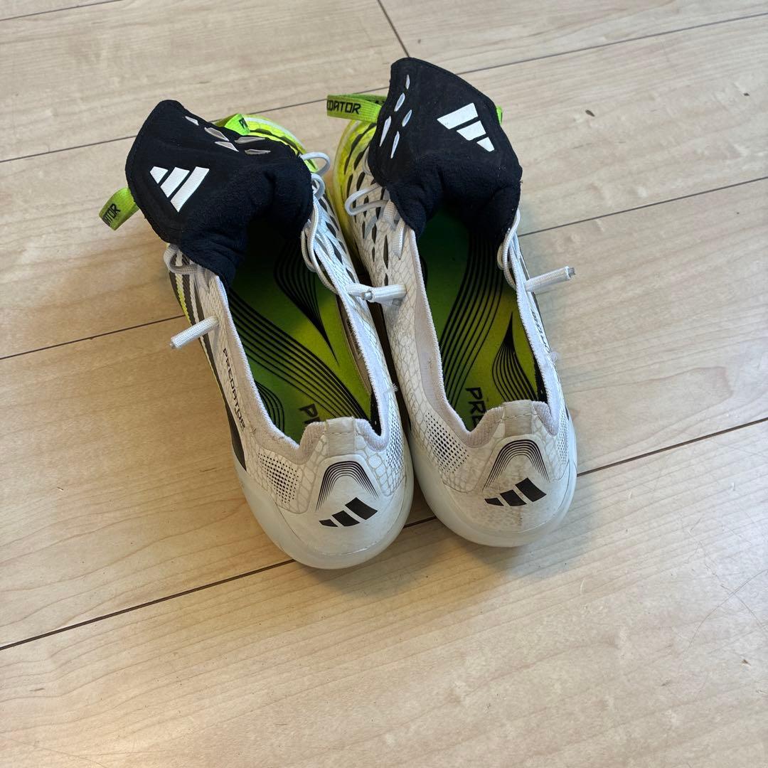 adidas サッカーシューズ ホワイト/イエロー