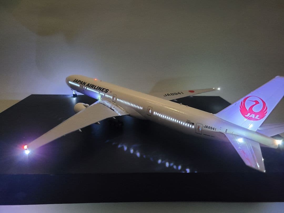 JAL ボーイング 777 - 300er LED仕様 完成品