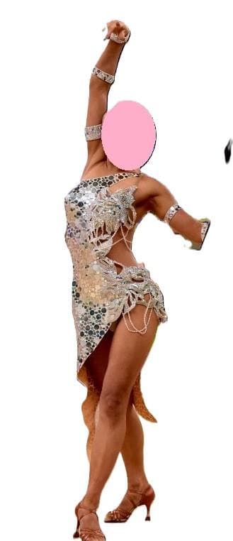 グランドアムール製　シルバースパンコール ラテンドレス 競技ダンス　社交ダンス
