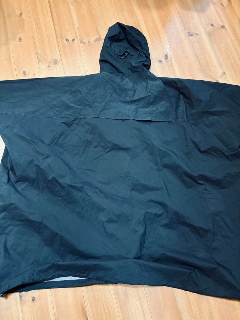 【美品】THE NORTH FACE　タグアン ポンチョ　ブラック　L