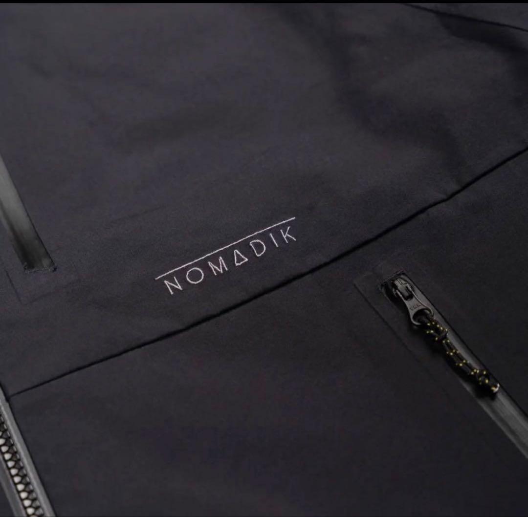 新品 NOMADIK グリッチジャケット　Mサイズ　タグ付送料込み