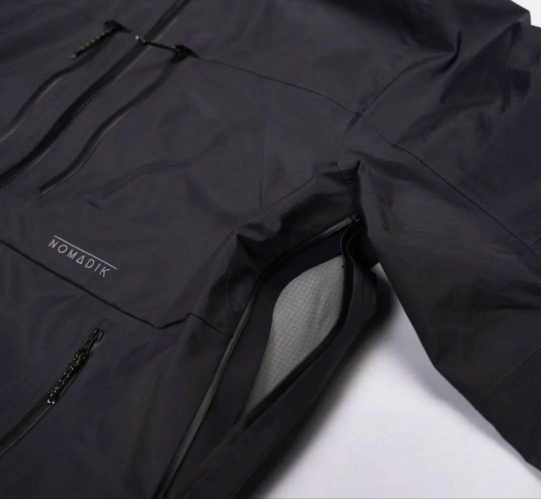 新品 NOMADIK グリッチジャケット　Mサイズ　タグ付送料込み