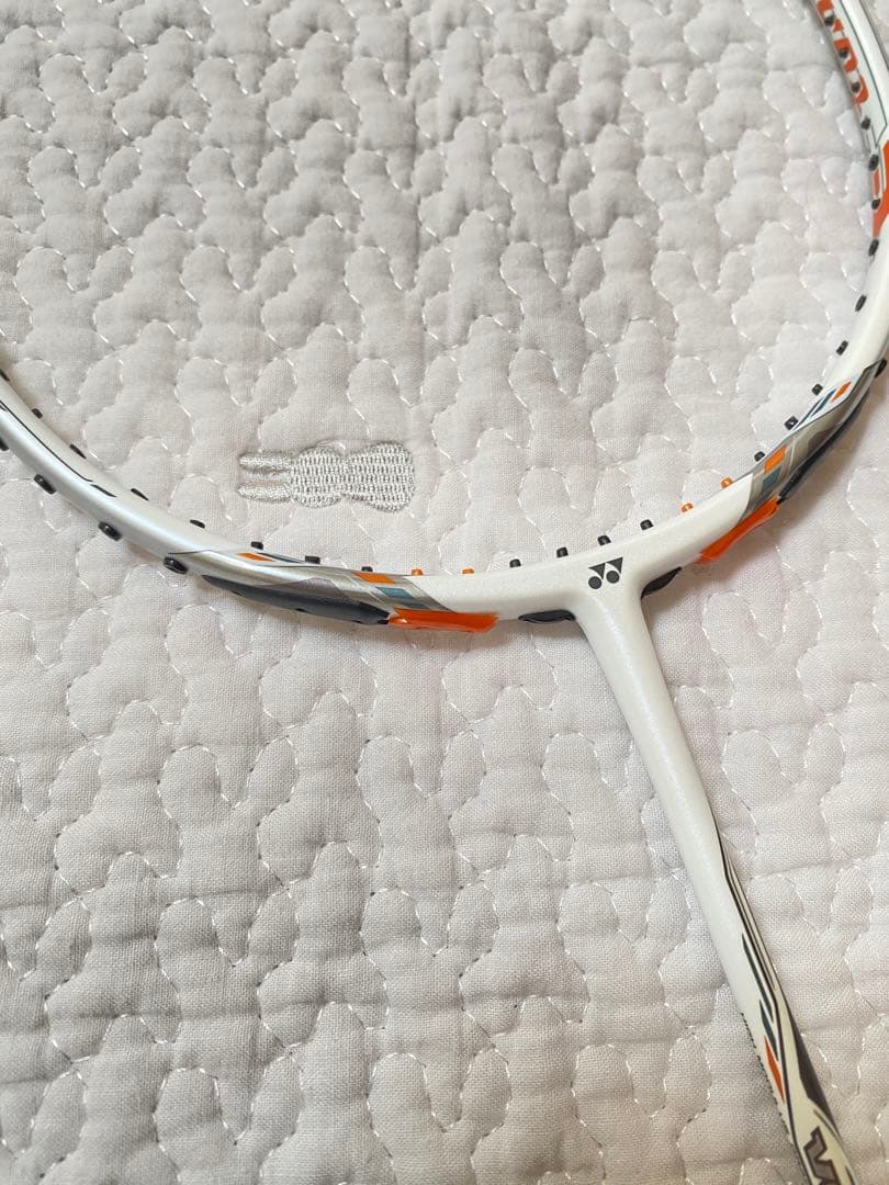 ヨネックス ボルトリック70 Etune 4UG5 ラケット　YONEX