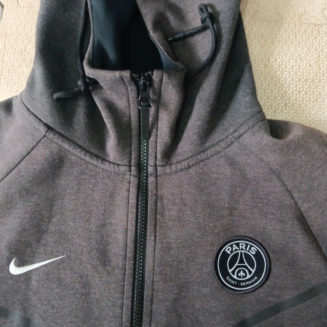 Nike パリ・サンジェルマン フード付きジャケットインポートＬサイズ