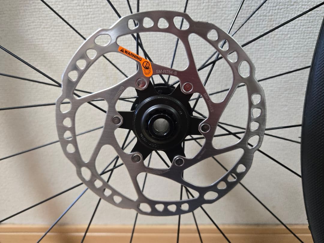 未使用 DT SWISS R470 ホイールセット、タイヤ、チューブ、ローター付