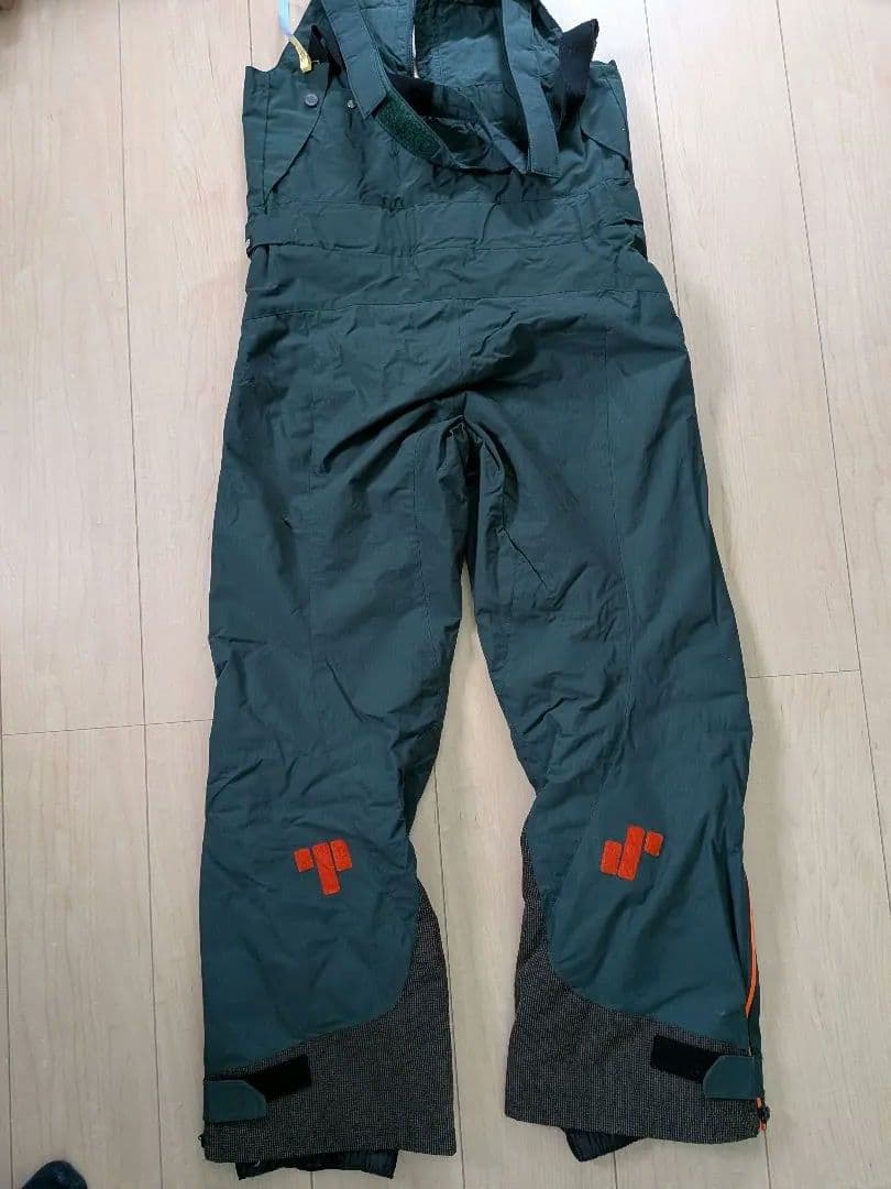 DESCENTE スキーウエア（パンツ）