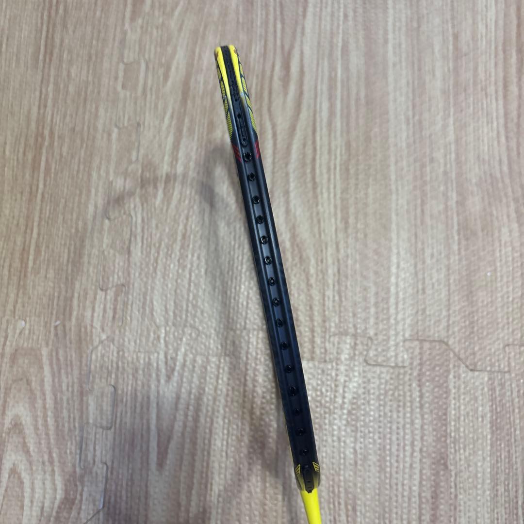【限定】ボルトリックZフォース2 リンダンモデル 4UG5 YONEX 人気廃盤