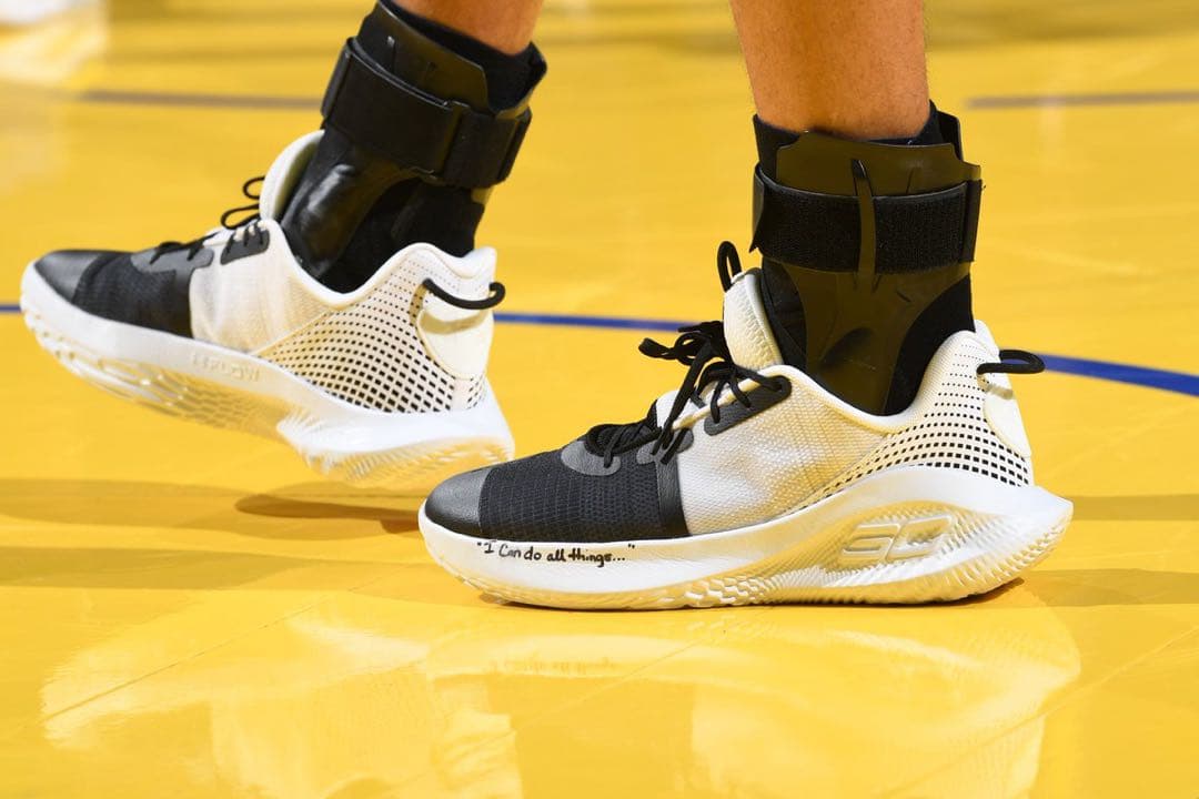 即発送 廃盤 UnerArmour Curry6 Flotro カリー フロトロ