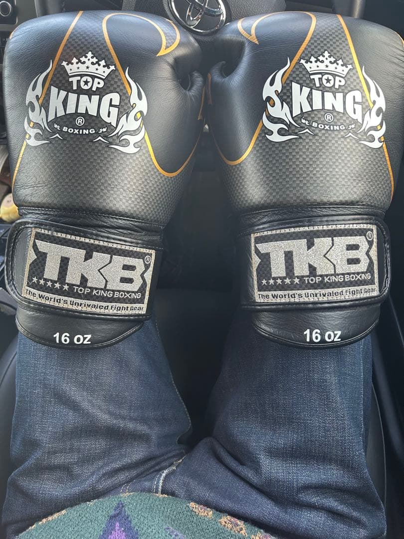 TOP KING ボクシンググローブ 16 oz