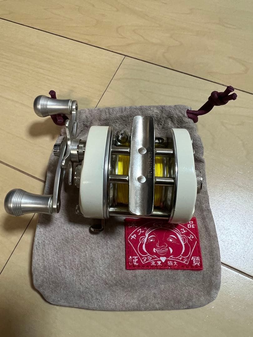 BITEMAN 77 フォージド ホワイト