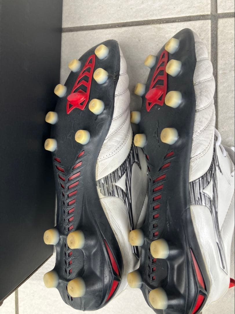 Mizuno Morelia II サッカーシューズ ホワイト/レッド
