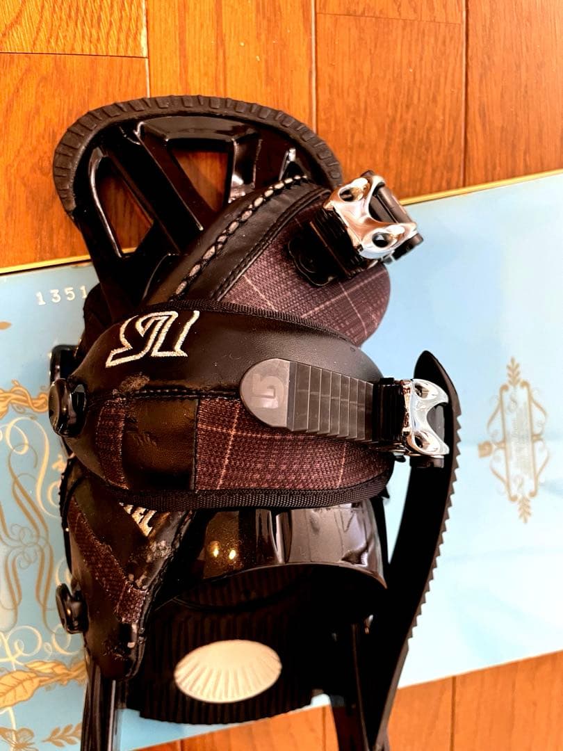 BURTON FEELGOOD板&CARTELバインディング&ケース　国内正規品
