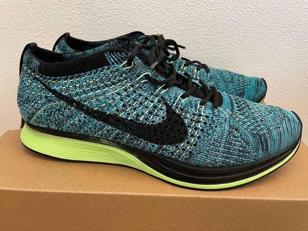 Nike フライニットレーサー26.0cm