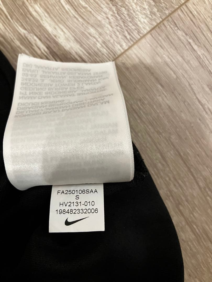 【セット売り】Nike DRI-FIT シングレット エアロスイフトタイツ