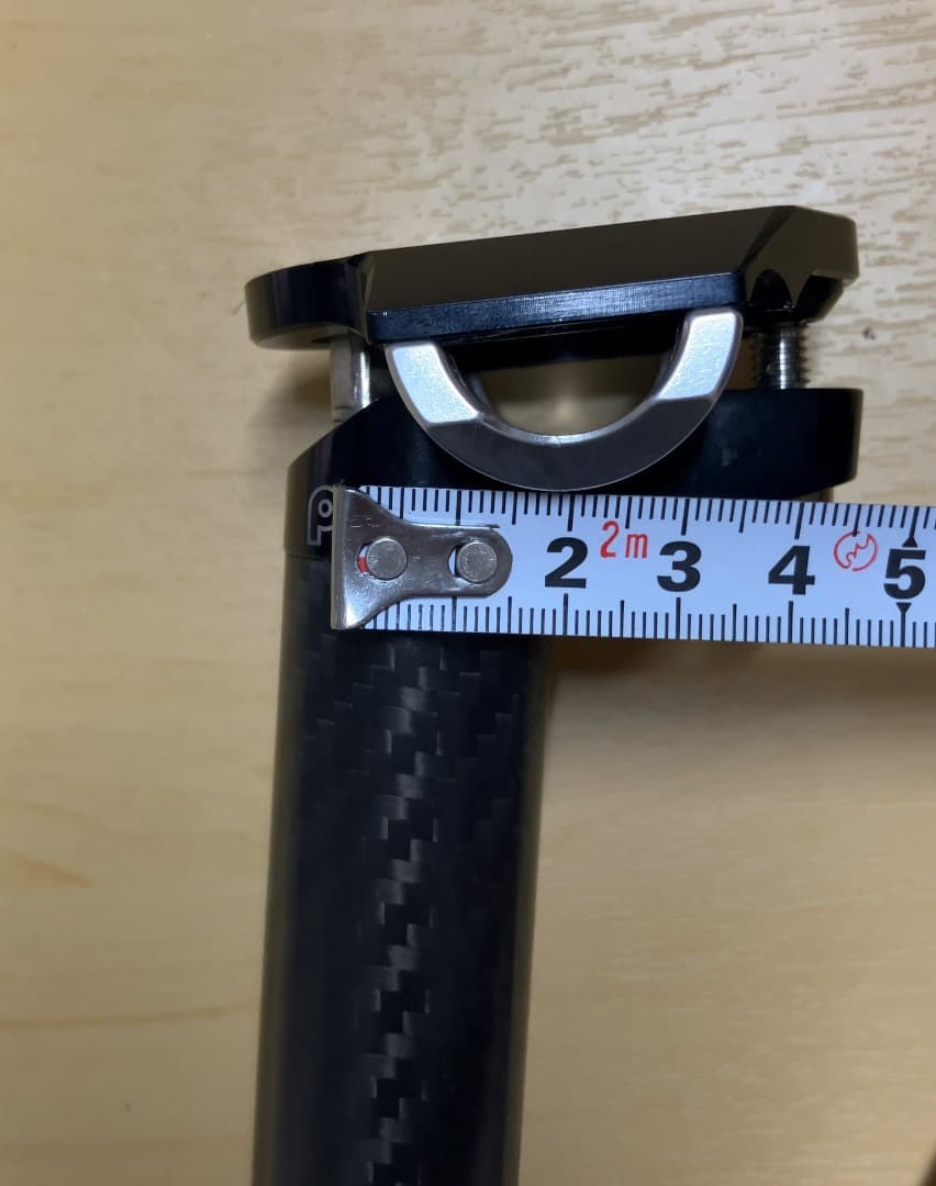 PMP 軽量カーボンシートポストφ27.2mm　220mm 166g中古