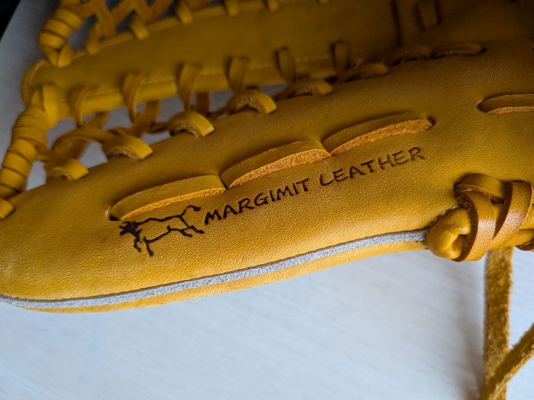 Mizuno Profesional グローブ イエロー