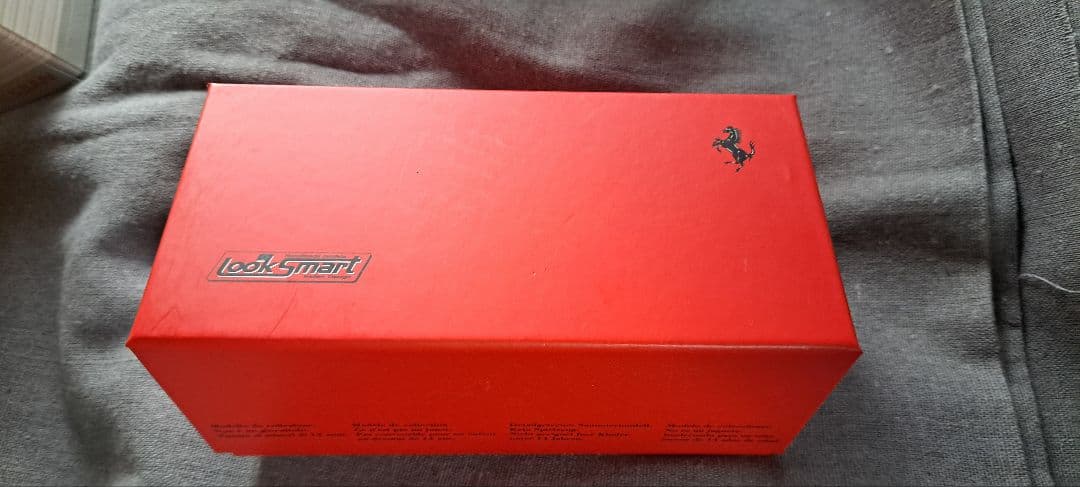 Ferrari 488 GT3 レッドブル 1/43