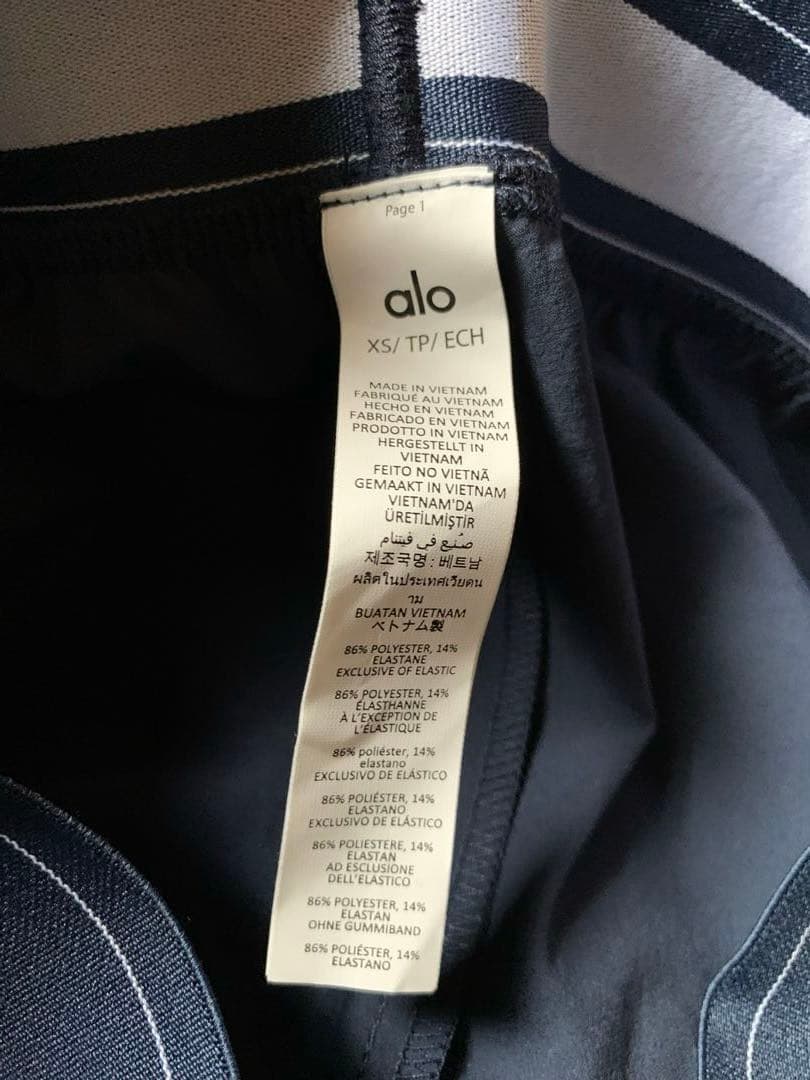 alo yoga ヨガパンツ　xs