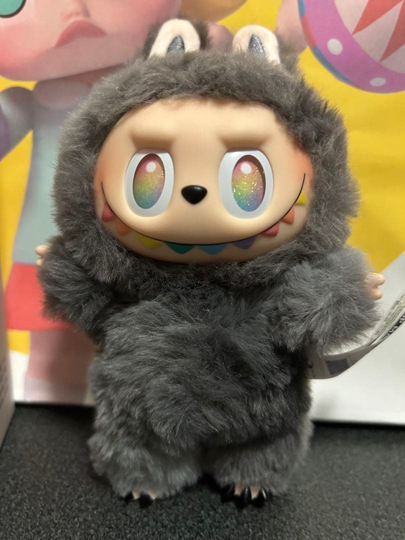 ラブブ　エナジー　ポップマート　シークレット 正規品　譲ります