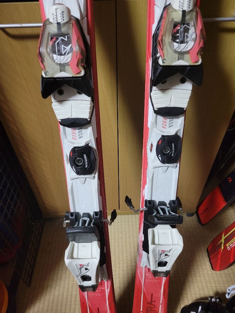 スキー板　NORDICA　144