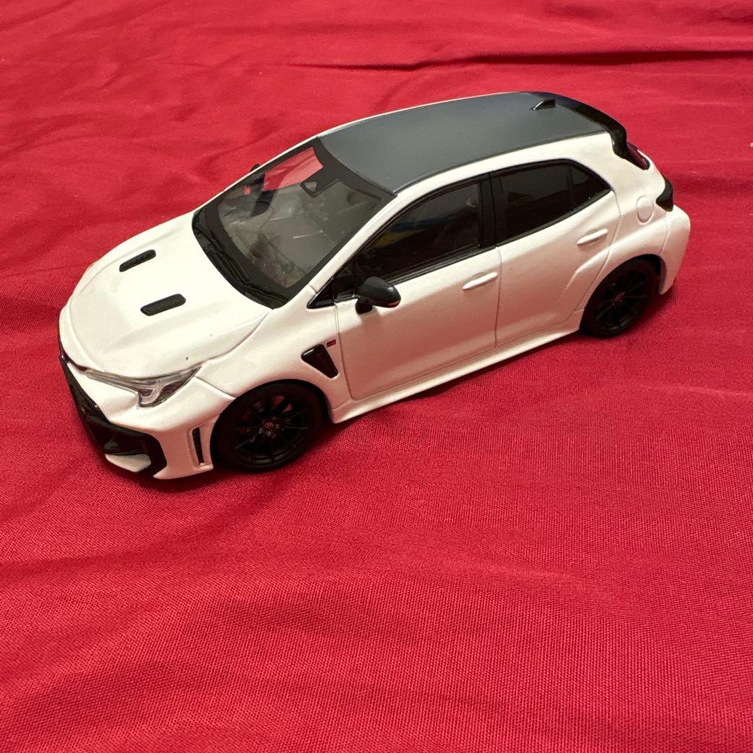 トヨタ　GRカローラ　ミニカー