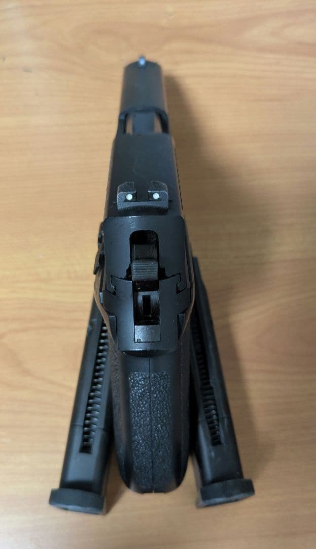 東京マルイ ガスガン SIG SAUER P226 RAILマガジン2本