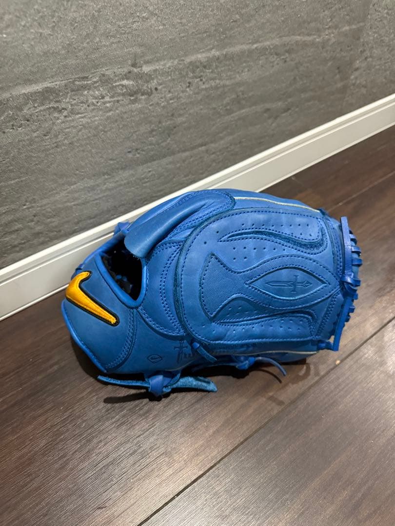 NIKE 岩隈 モデル グローブ 軟式 少年