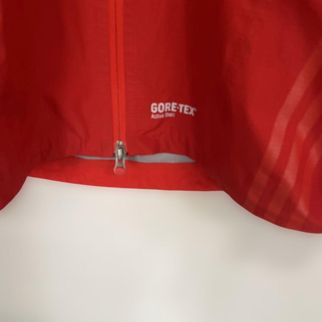 adidas GORE-TEX ウィンドブレーカー レッド