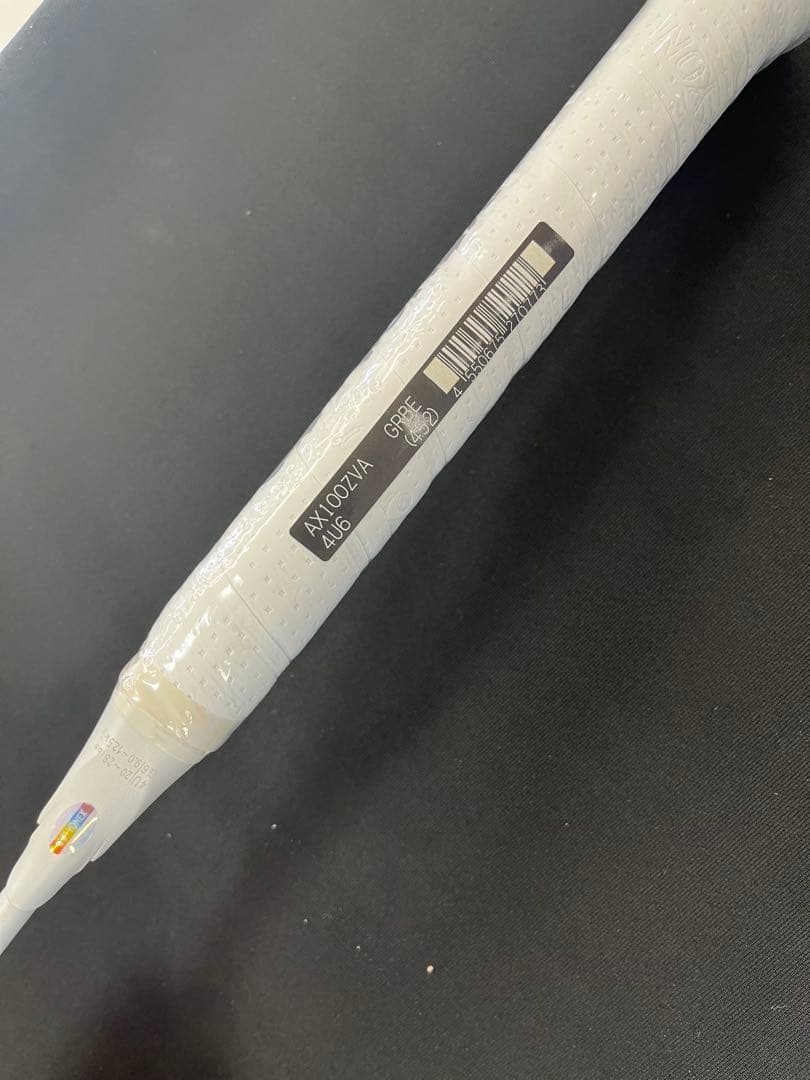 4ug6 アストロクス100ZVA 新品　バドミントン　ラケット
