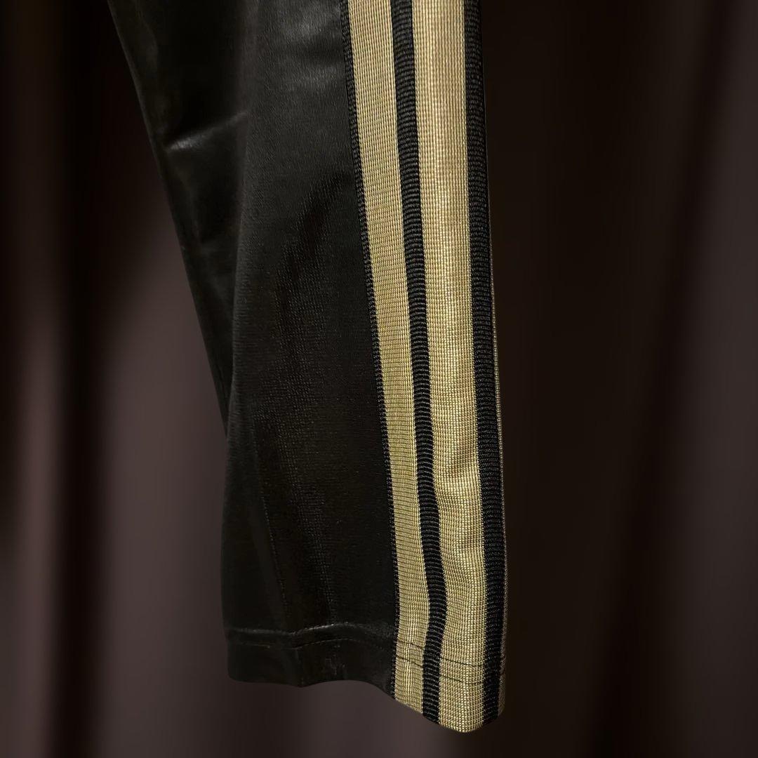 未使用級　adidas KA1254 上下セットアップ　黒金　 定価22550円