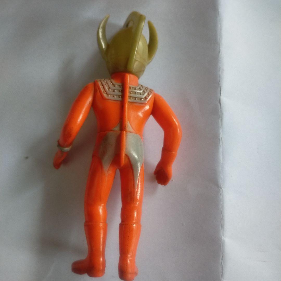 昭和　レトロ 仮面ライダー ベルト ウルトラマン　ソフビ　ブリキ　レア