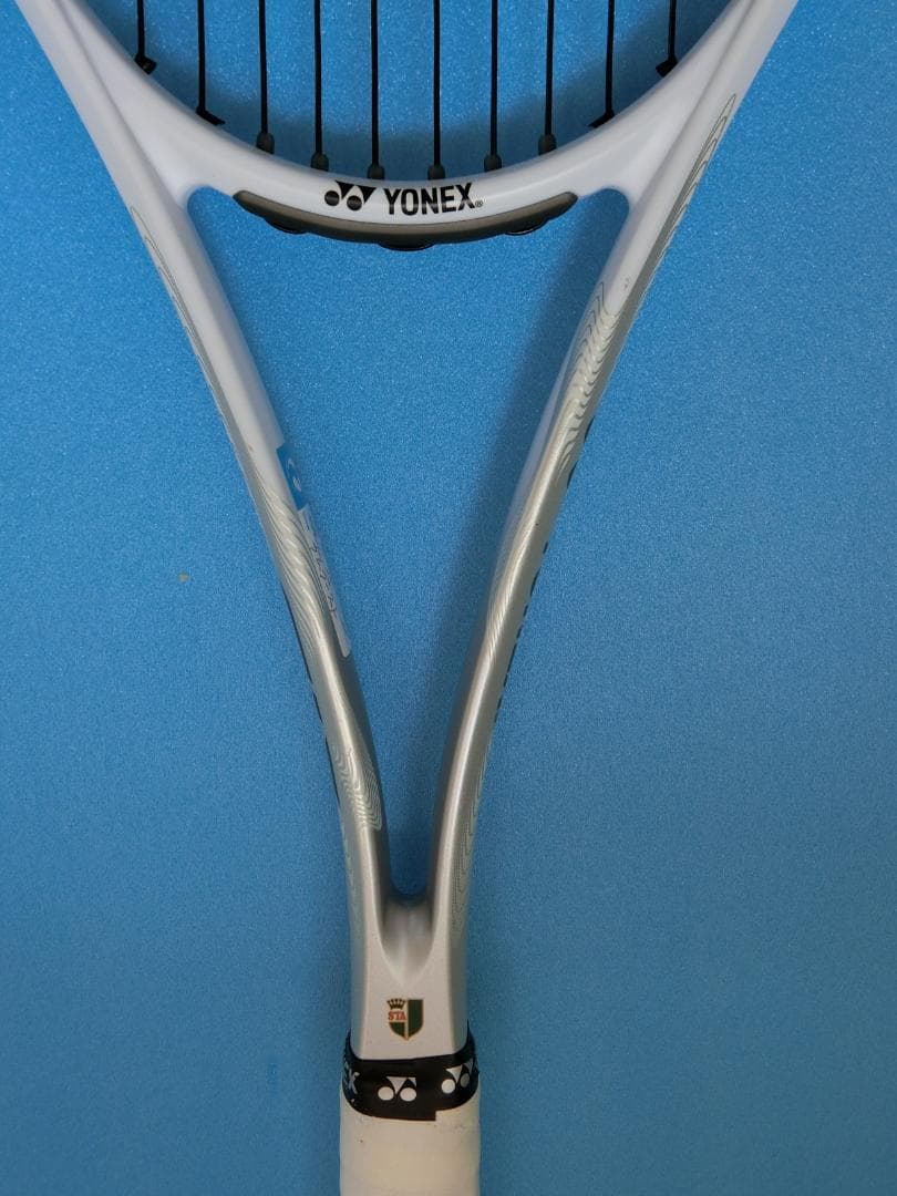 【美品】名器　YONEX ヨネックス NANOFORCE 8V 白 ソフトテニス