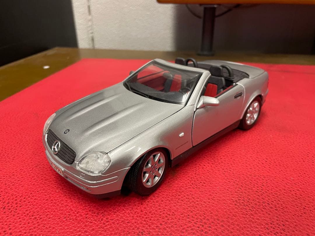 メルセデスベンツ　　SLK230   1996  赤シート