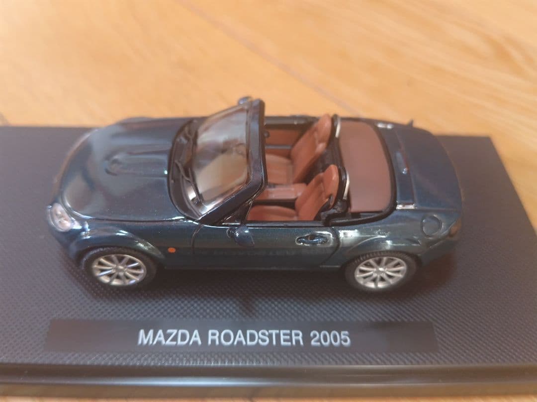 EBBRO「MAZDA ROADSTER 2005」