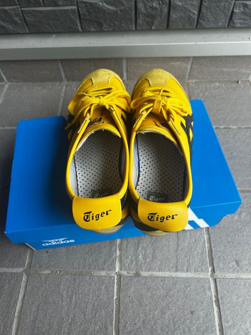 Onitsuka Tiger イエロー スニーカ