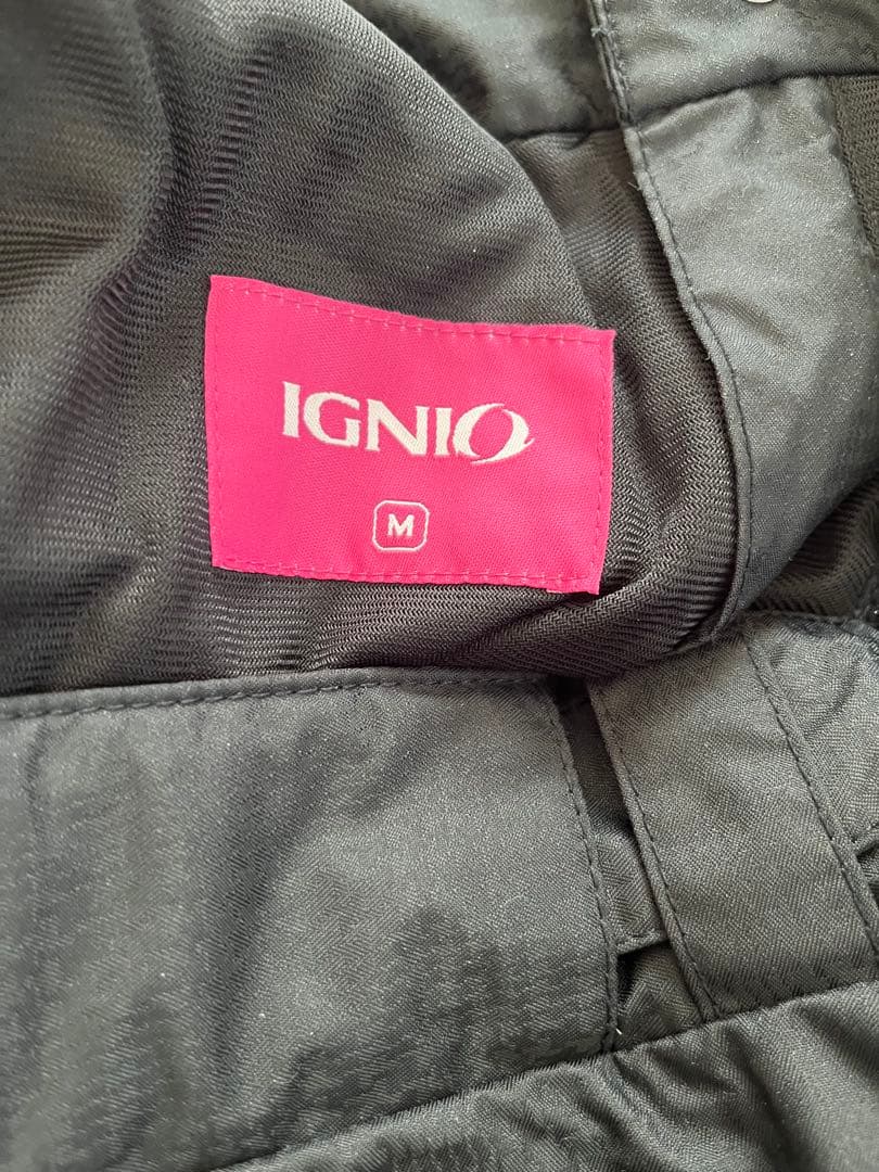 スノボウェア　スキーウェア　上下セット　レディース　BURTON IGNIO