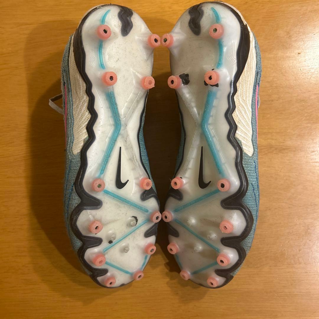 NIKE ファントムGX AG PRO