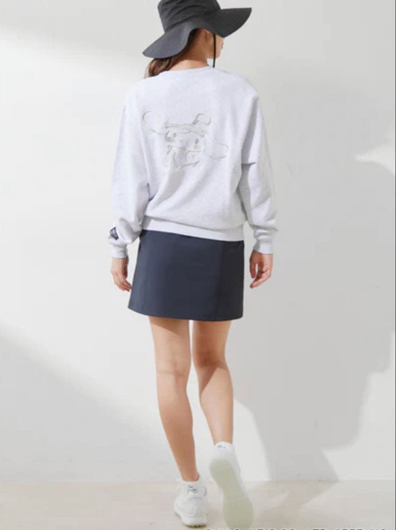 JUN&ROPEシナモロールコレクション　バック刺繍トレーナー　現行品　新品