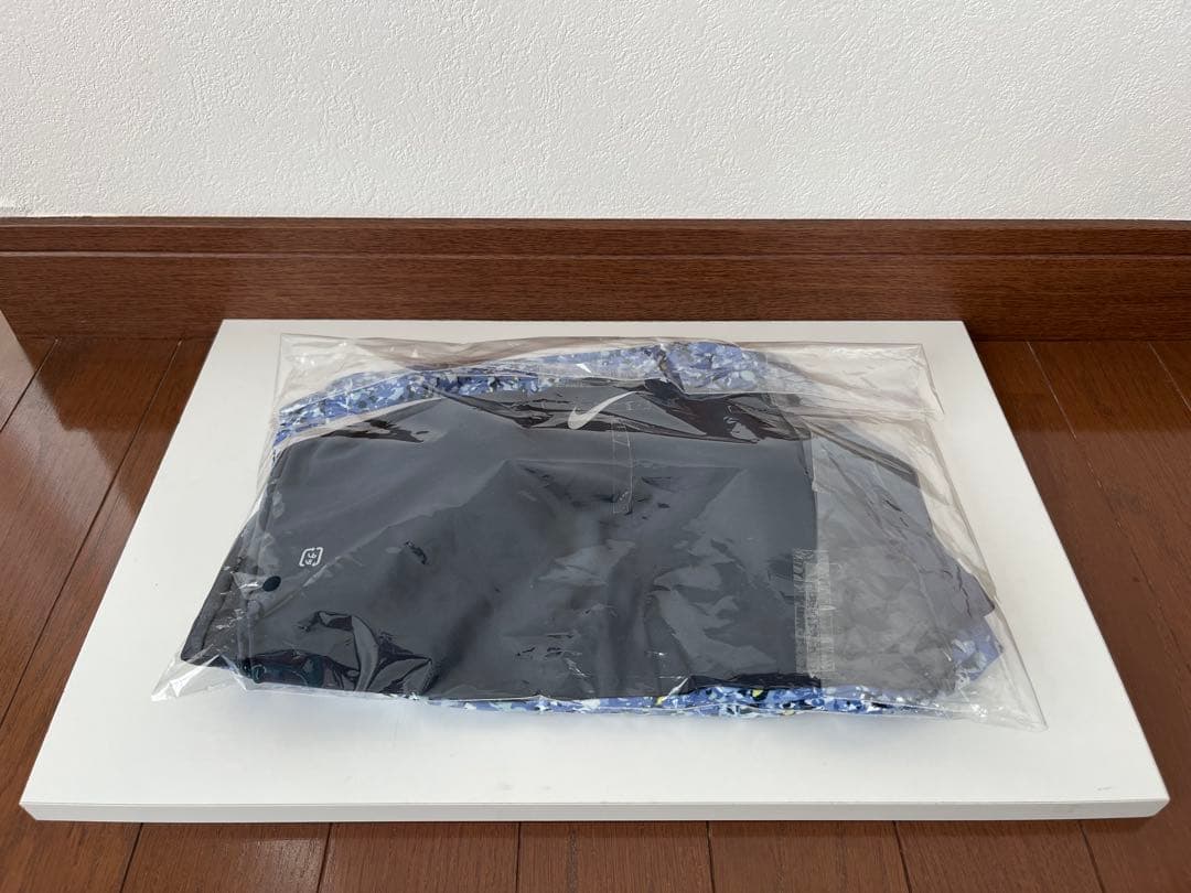 ナイキ　セパレーツ 水着　レディース Mサイズ　　未使用
