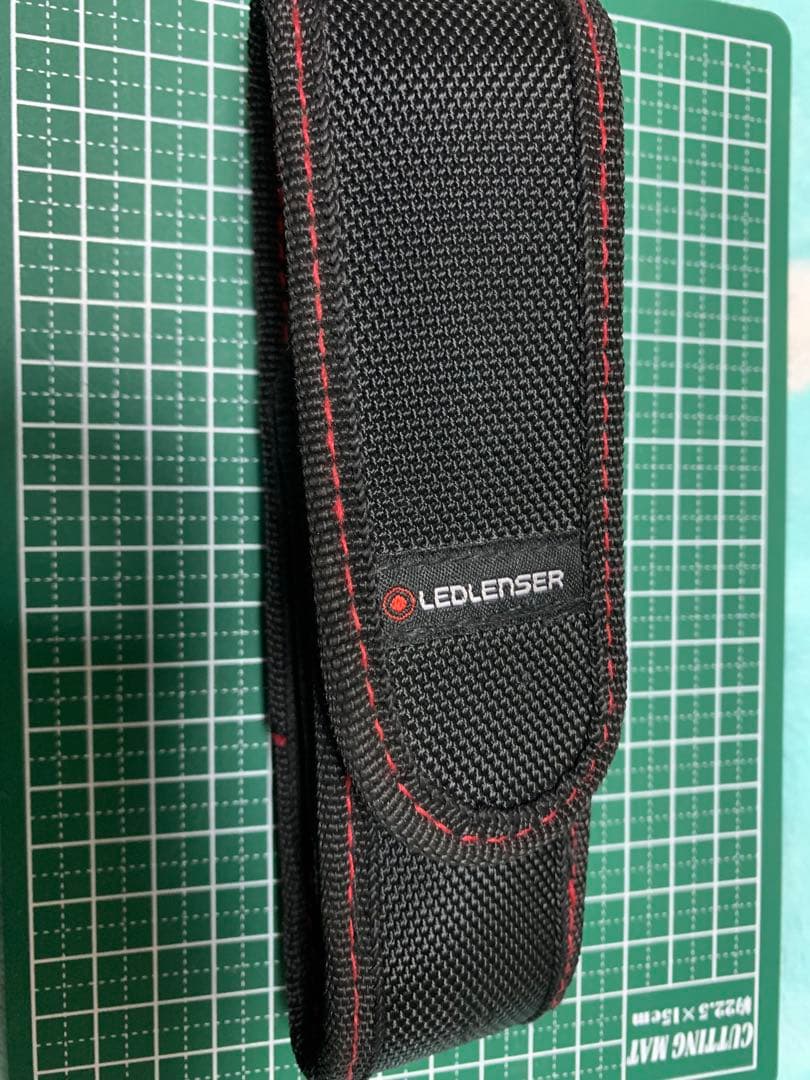 レッドレンザー/LEDLENSER P7R 1000ルーメン　充電式懐中電灯