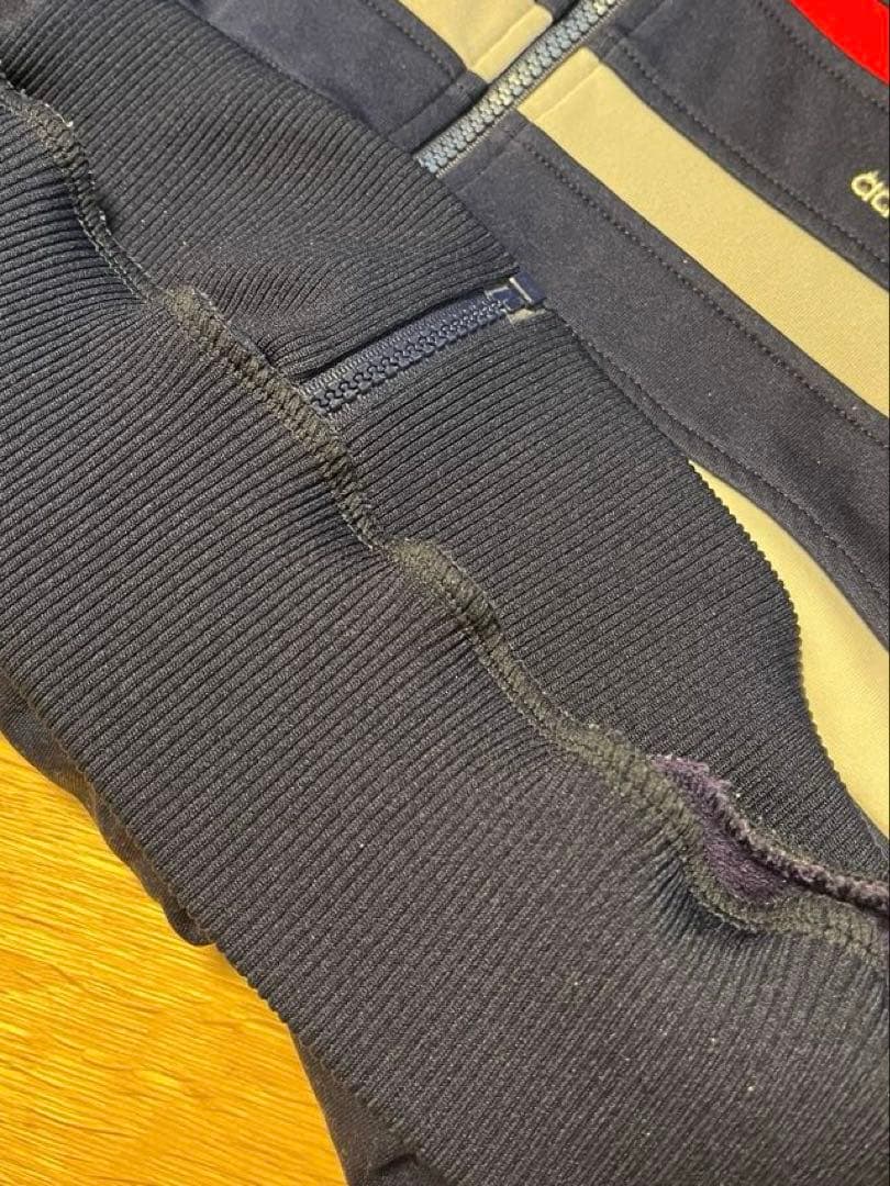 ［値下げ・訳アリ品］adidas トラックジャケット(古着) Mサイズ相当